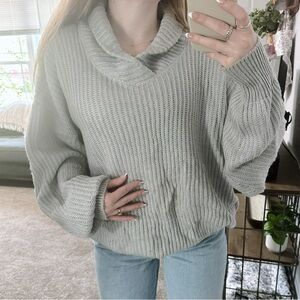 Vintage Levi’s Cozy Gray Women's Sweater